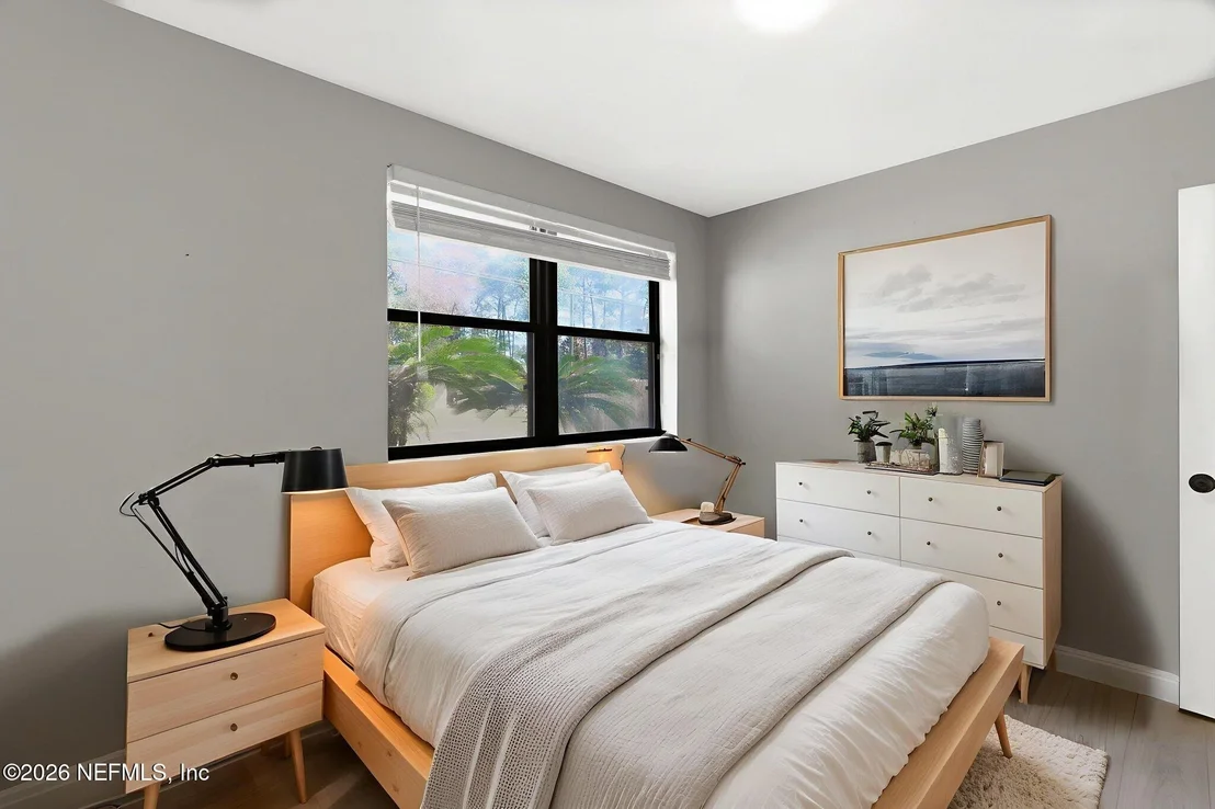Photo of 926 NIGHTINGALE Road