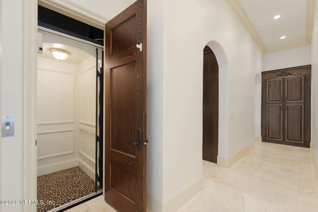 Photo of 24733 HARBOUR VIEW Drive