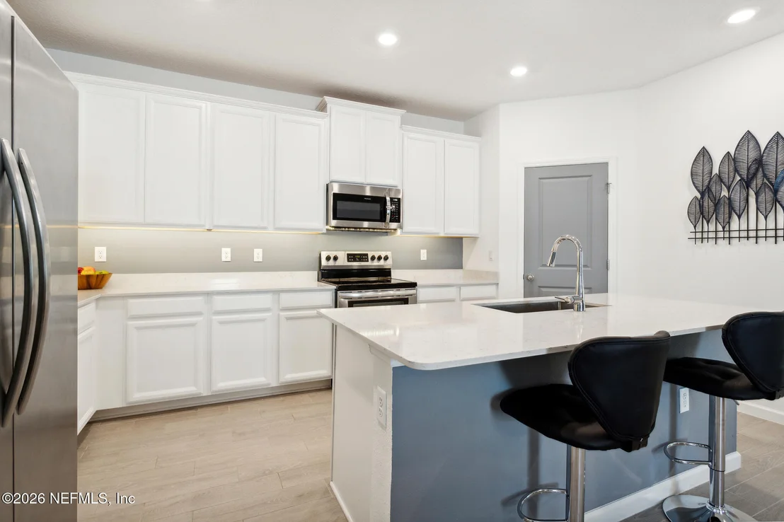 Photo of 597 LAKE SINCLAIR Street