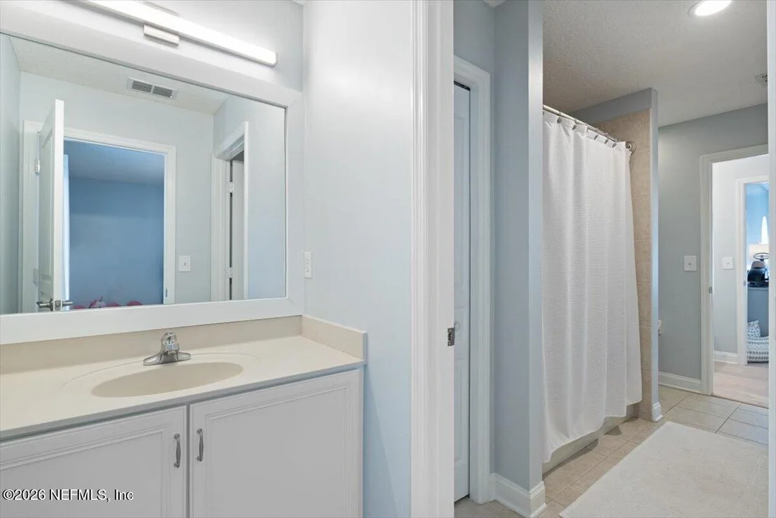 Photo of 844 EAGLE POINT Drive