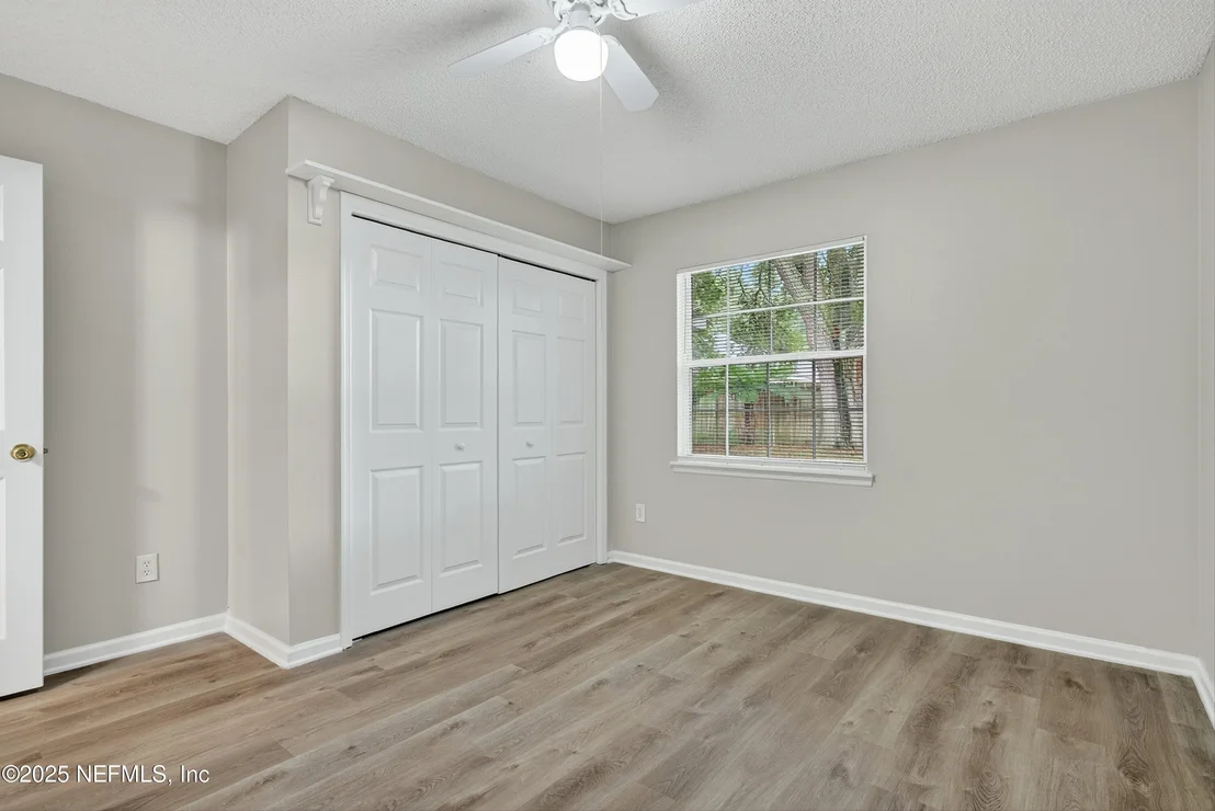 Photo of 7770 INVERMERE Boulevard N