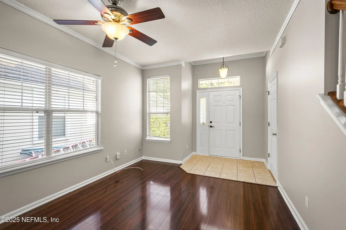 Photo of 1821 ENTERPRISE Avenue