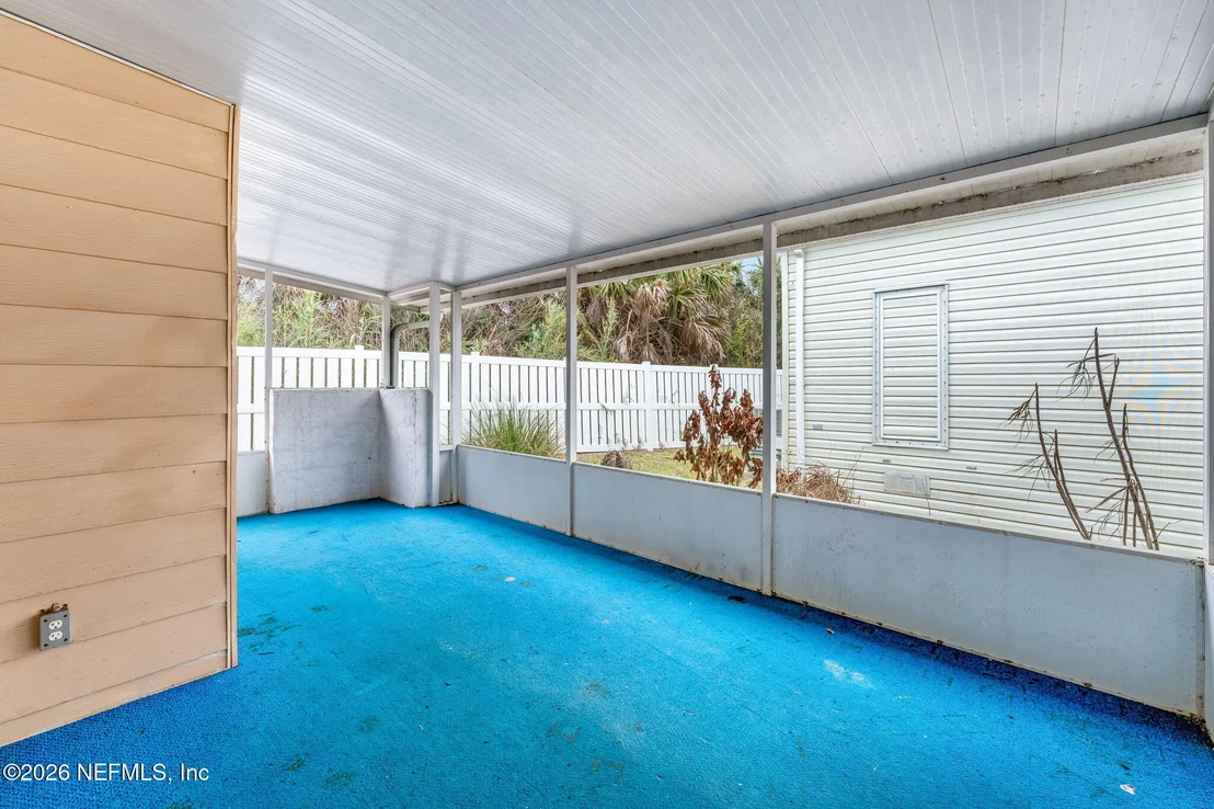 Photo of 264 SEABREEZE Drive