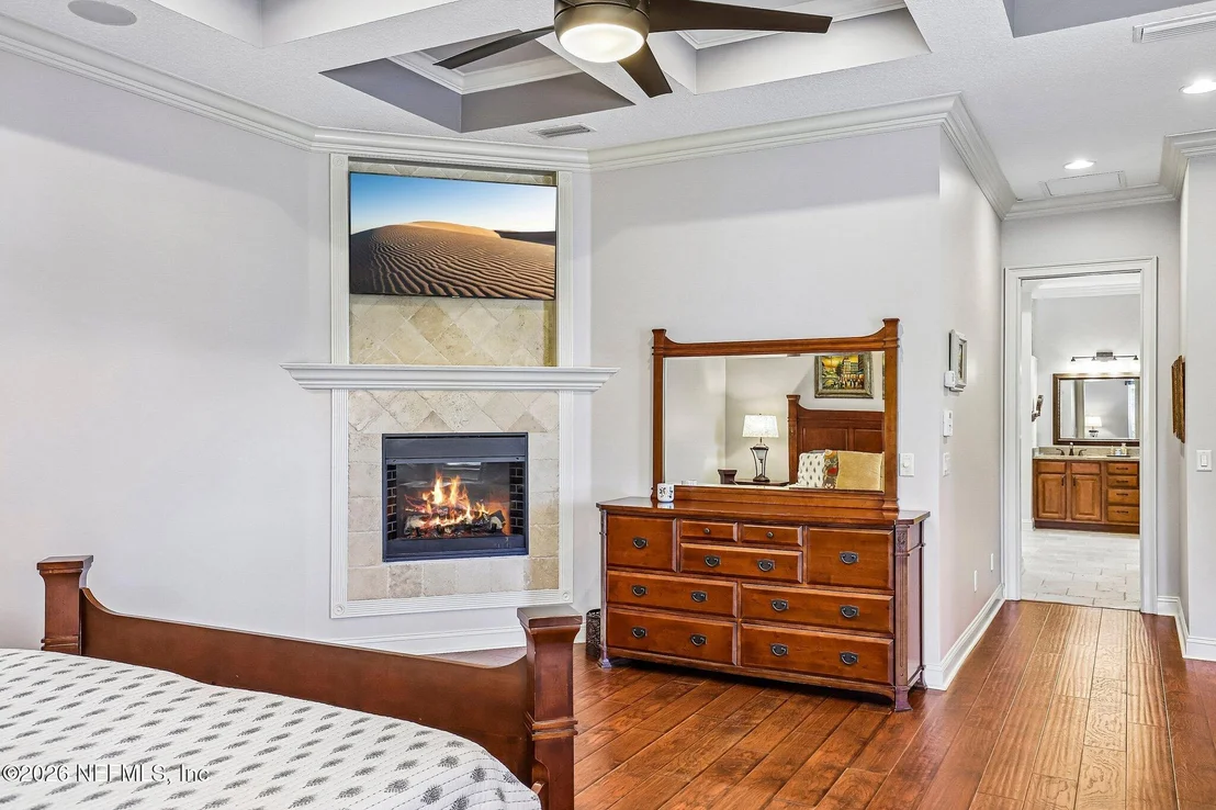 Photo of 4002 LA VISTA Circle