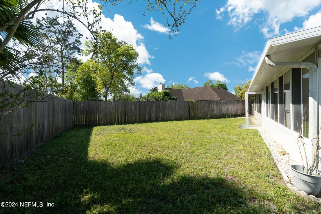 Photo of 8666 CHARLESGATE Circle N