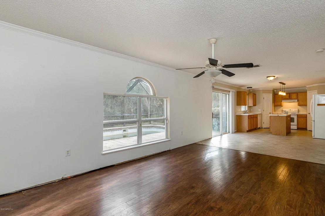 Photo of 4016 HALF MOON Circle