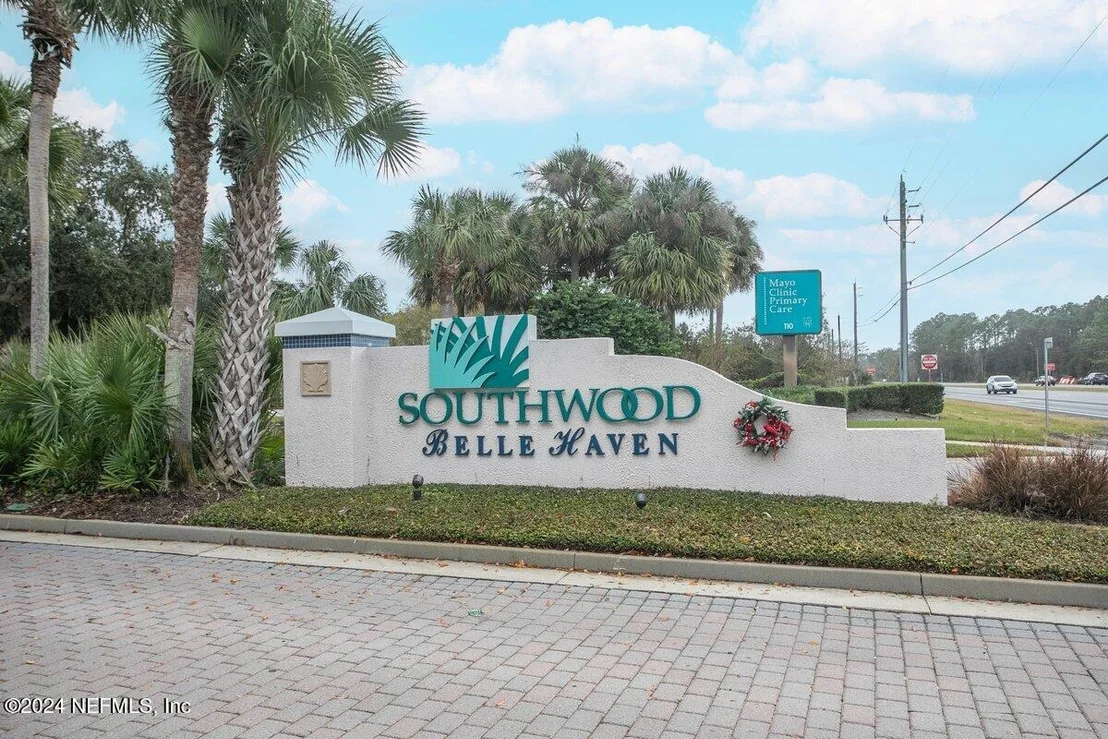Photo of 1053 RIDGEWOOD Lane