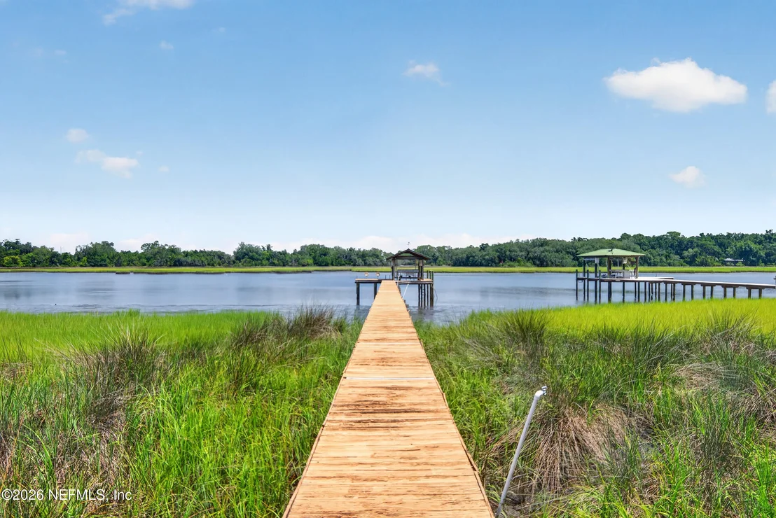 Photo of 1045 CEDAR BAY Road