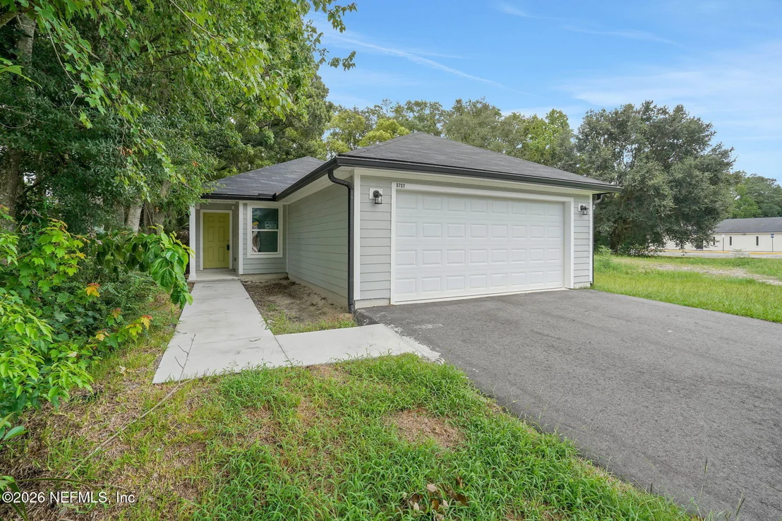 Photo of 5737 VERNON Road