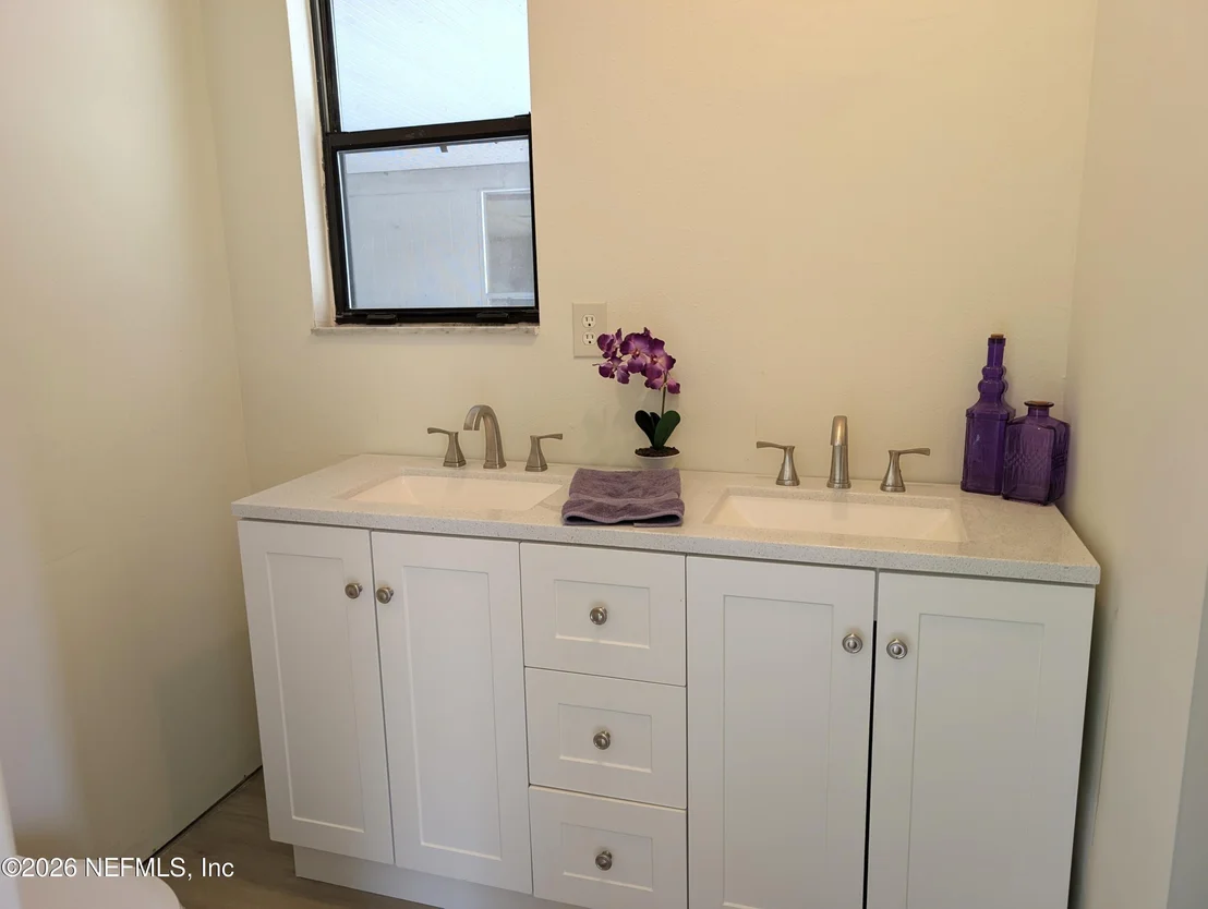 Photo of 116 BISCAYNE Drive