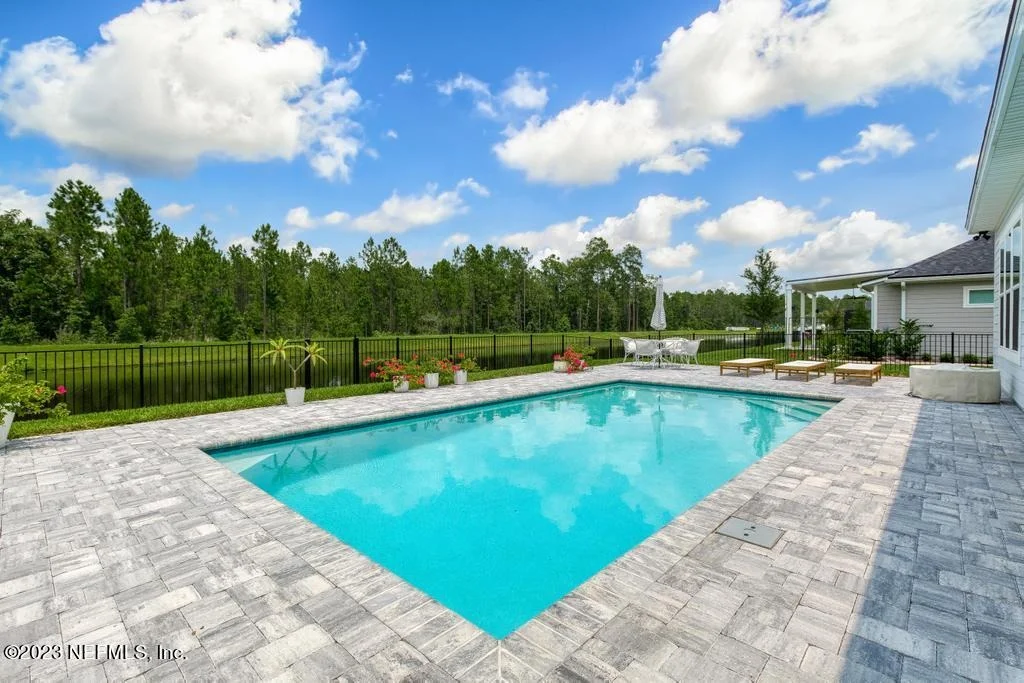 Photo of 660 SILVER PINE Drive