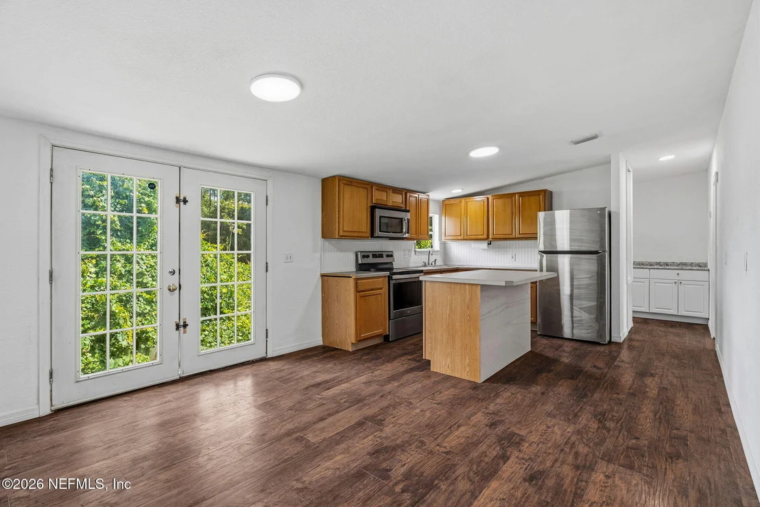 Photo of 2775 LIGHTNING Way
