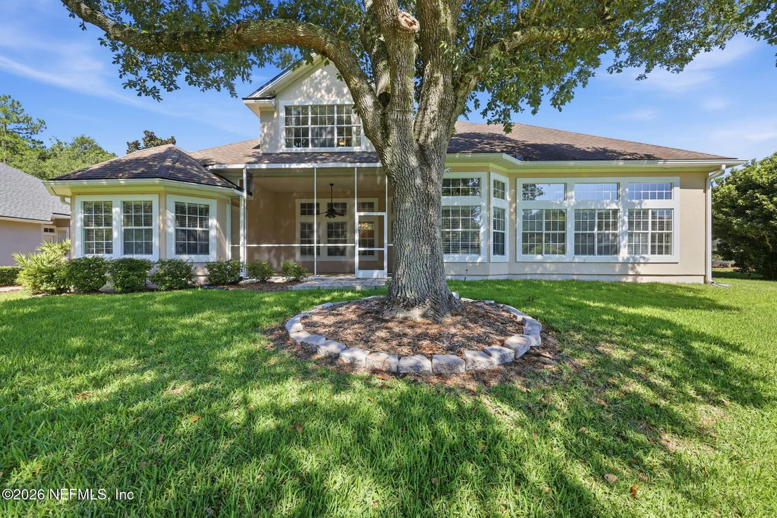 Photo of 7805 RITTENHOUSE Lane