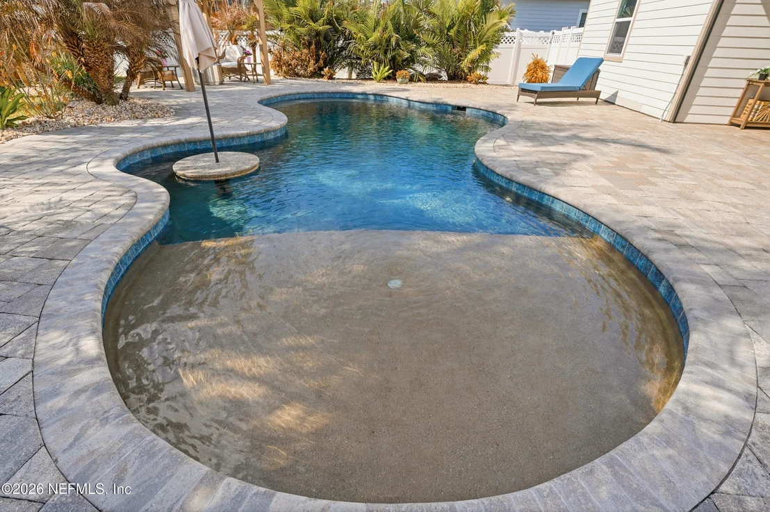 Photo of 801 MONTAGUE Drive