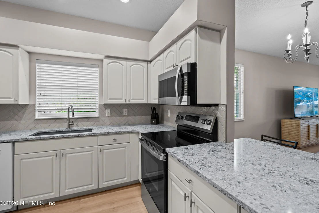Photo of 138 LIONS GATE Drive