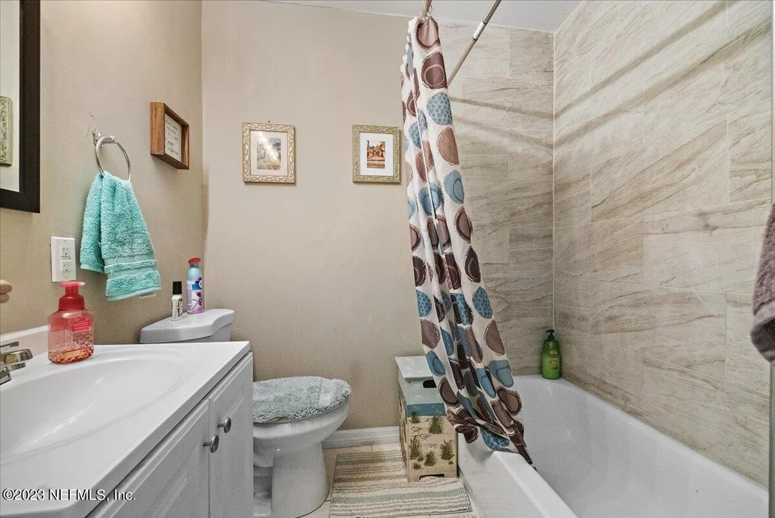 Photo of 5303 PENN Circle