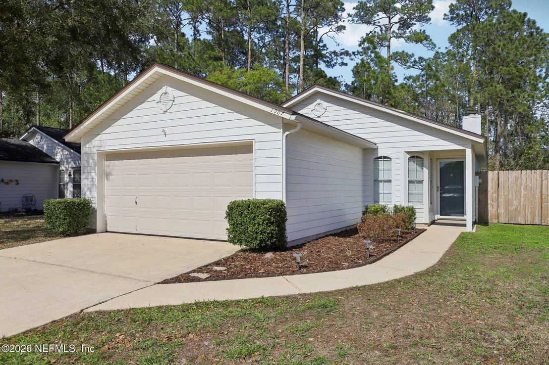 Photo of 1907 HUNTERS TRACE Circle