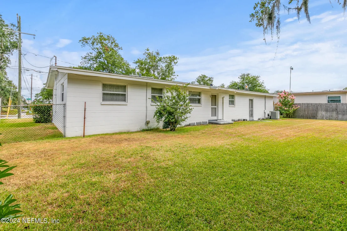 Photo of 6830 HOWALT Drive