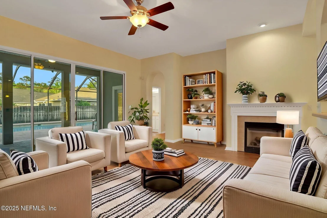 Photo of 1485 GREYFIELD Drive