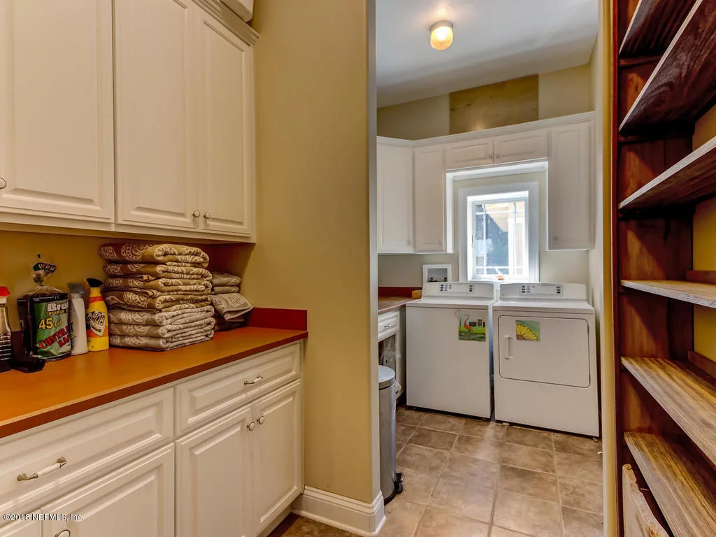 Photo of 595 W RIVER Road