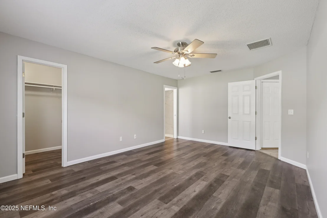 Photo of 861389 WORTHINGTON Drive