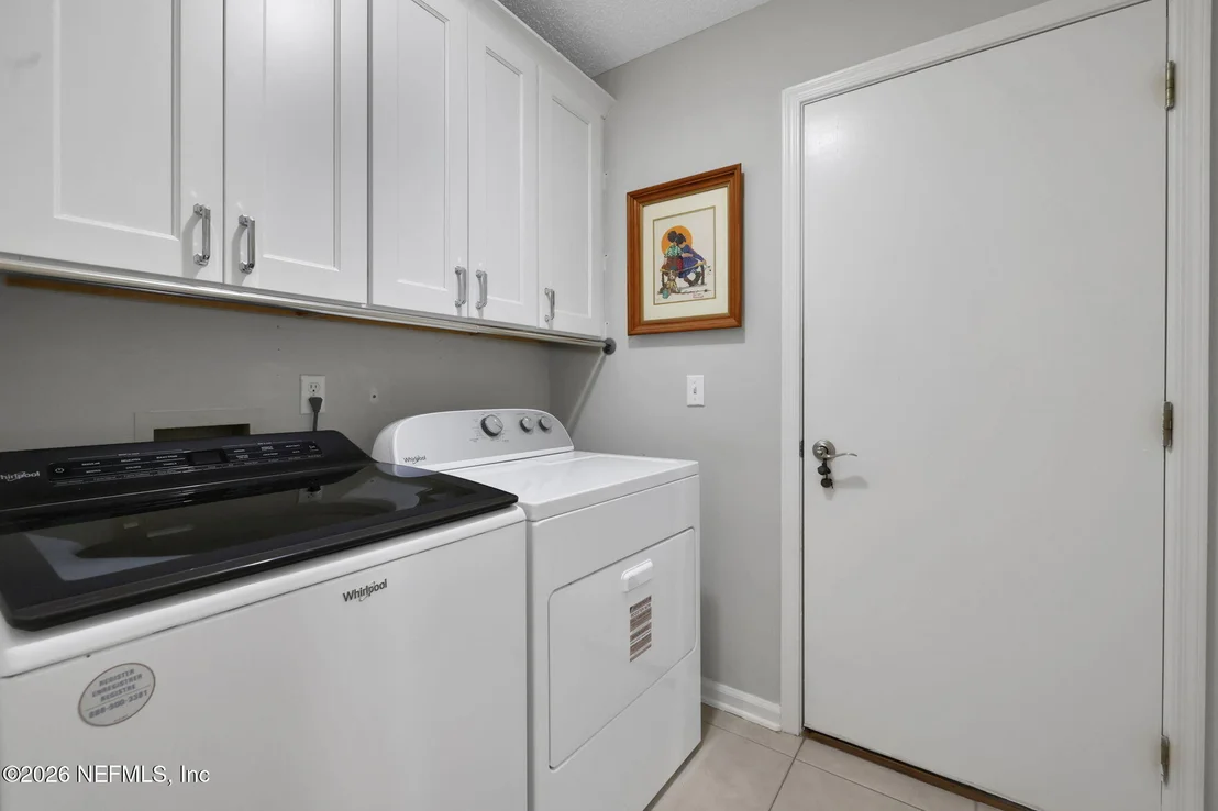 Photo of 1004 FLORA PARKE Drive