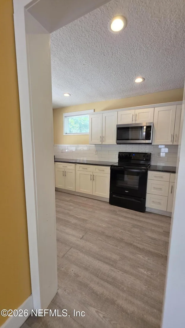 Photo of 9049 JACKSON Avenue