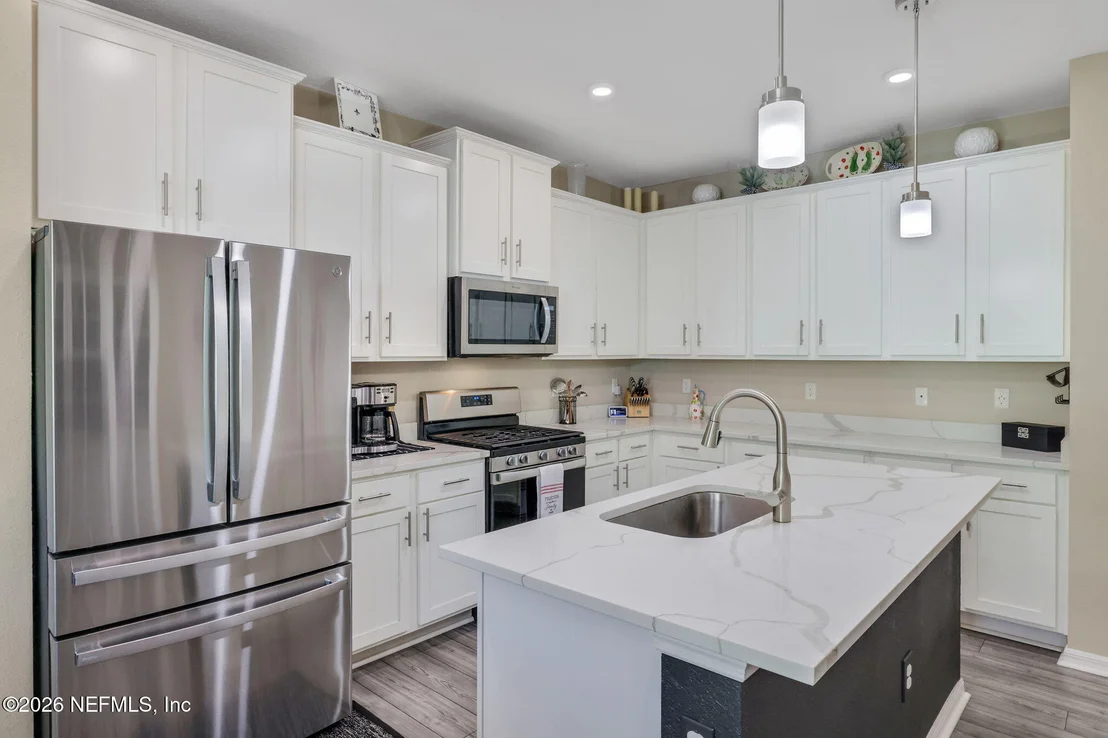 Photo of 82 TREE FROG Way