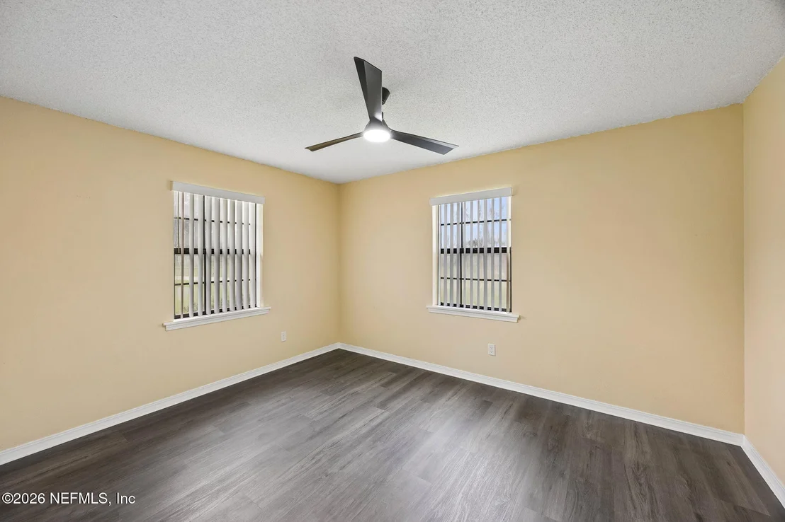 Photo of 1184 SURREY Glen