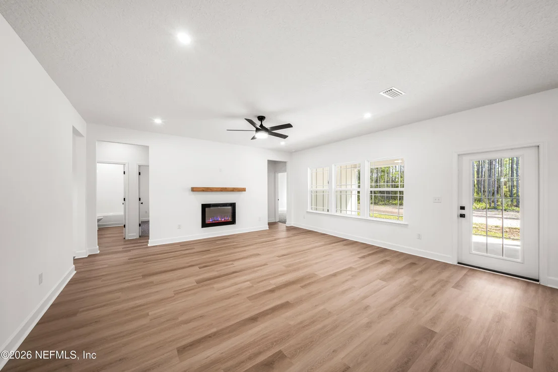 Photo of 15427 BULLOCK BLUFF Road
