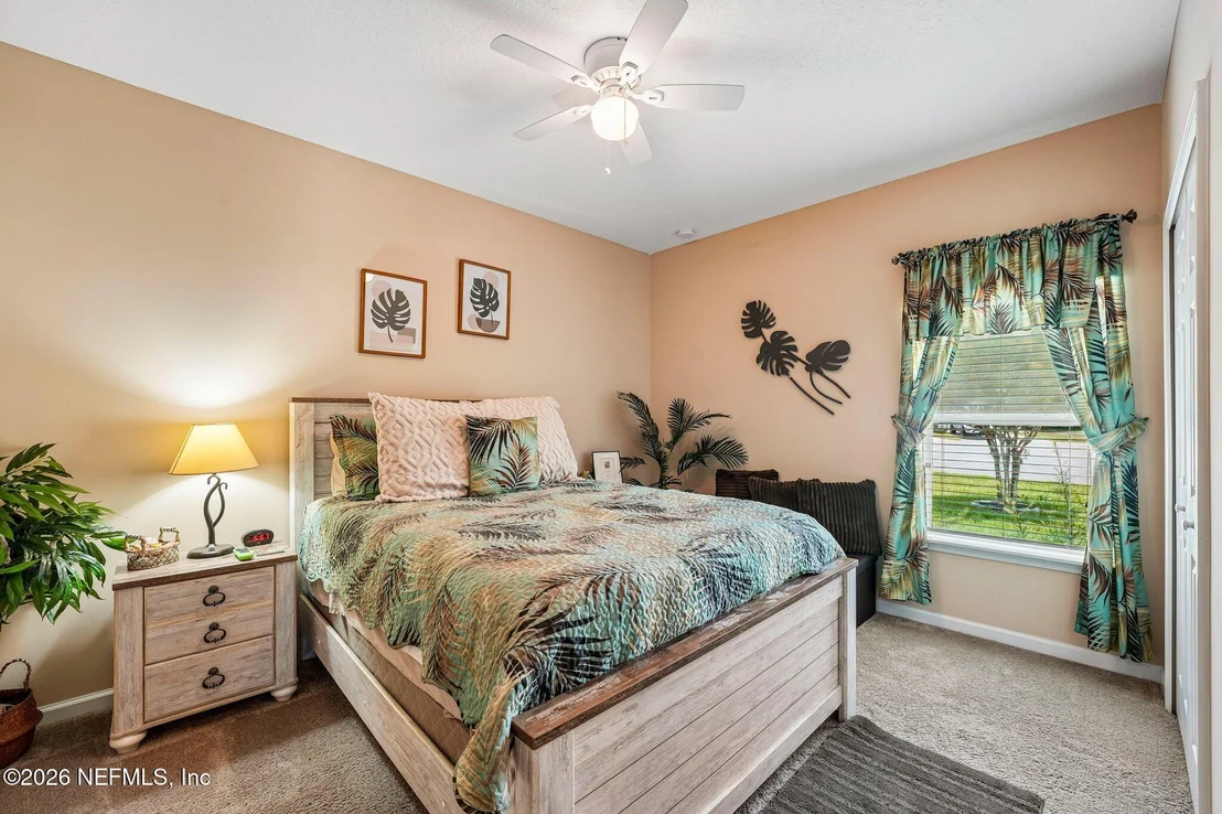 Photo of 96069 BREEZEWAY Court