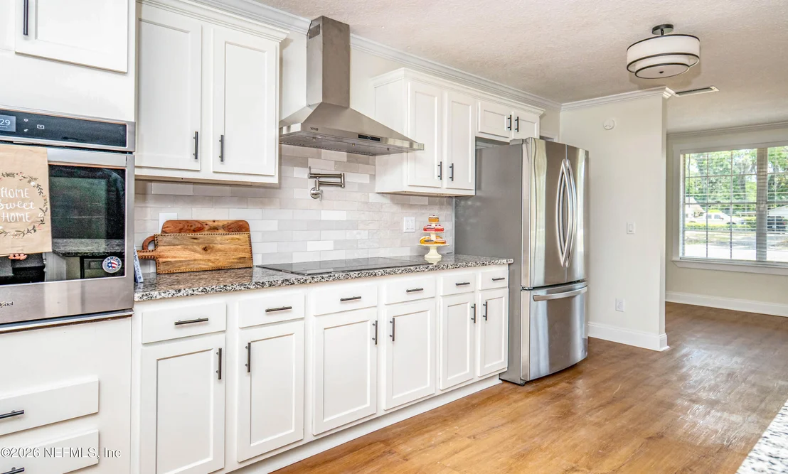 Photo of 6172 MILTONDALE Road