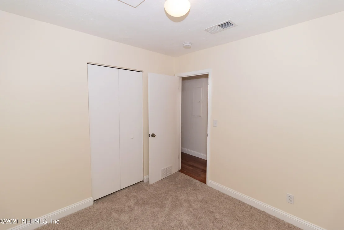 Photo of 645 PLAZA