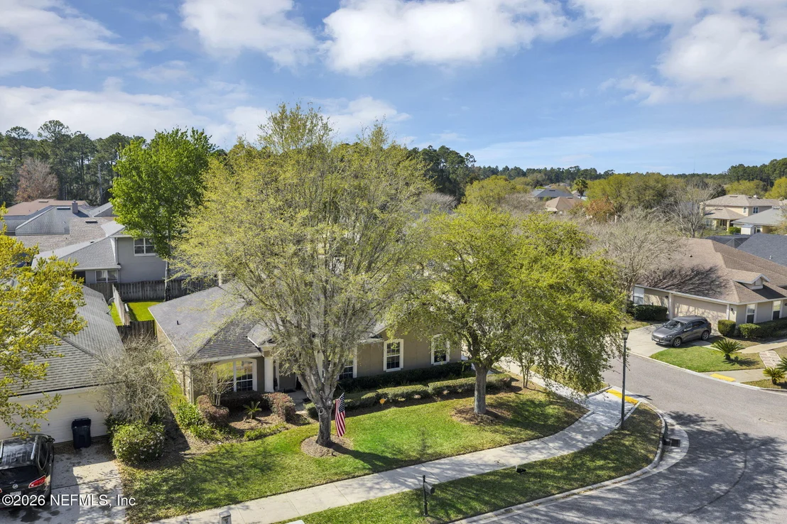 Photo of 13696 DEVAN LEE Drive E