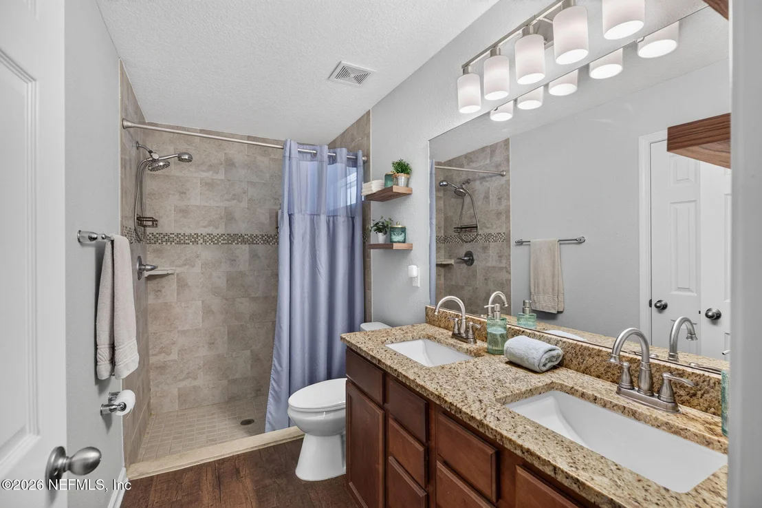 Photo of 6983 LORIS Lane