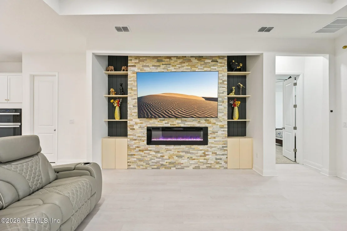 Photo of 271 HOLLY LANDING Way