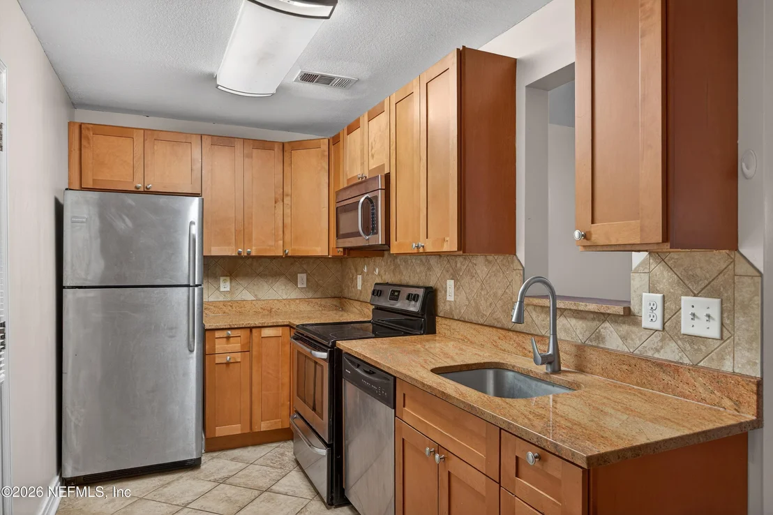 Photo of 4231 RENDALE Drive N