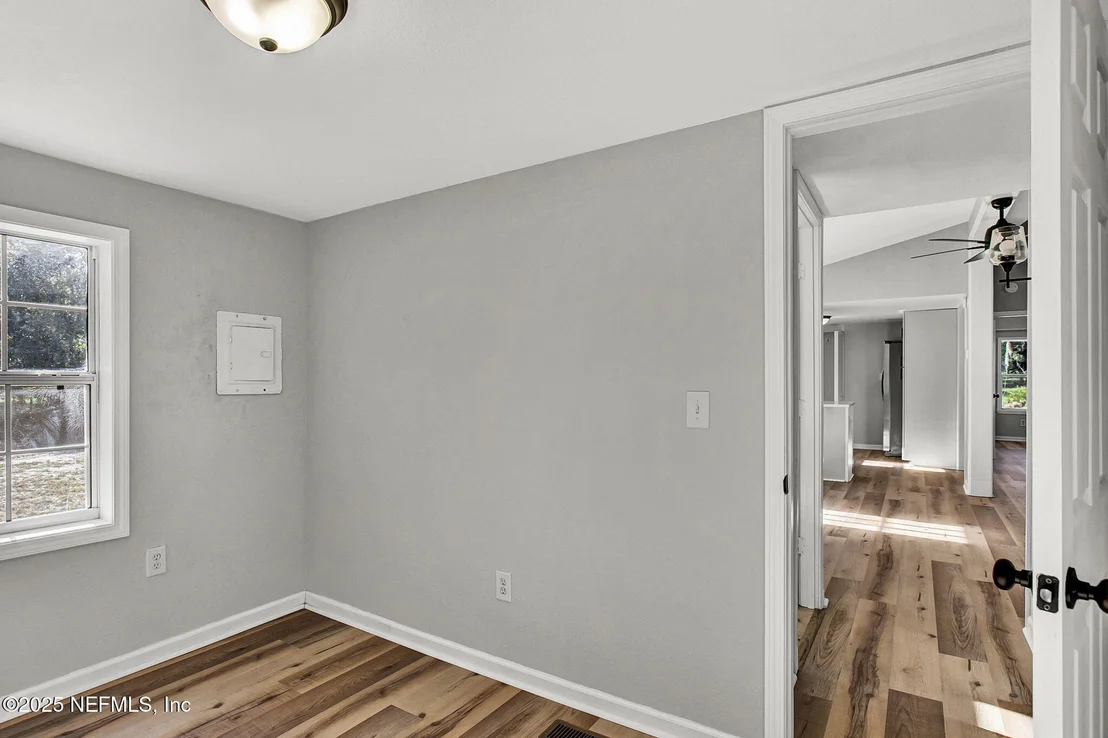 Photo of Unit 0 at 392 FOXTAIL Avenue