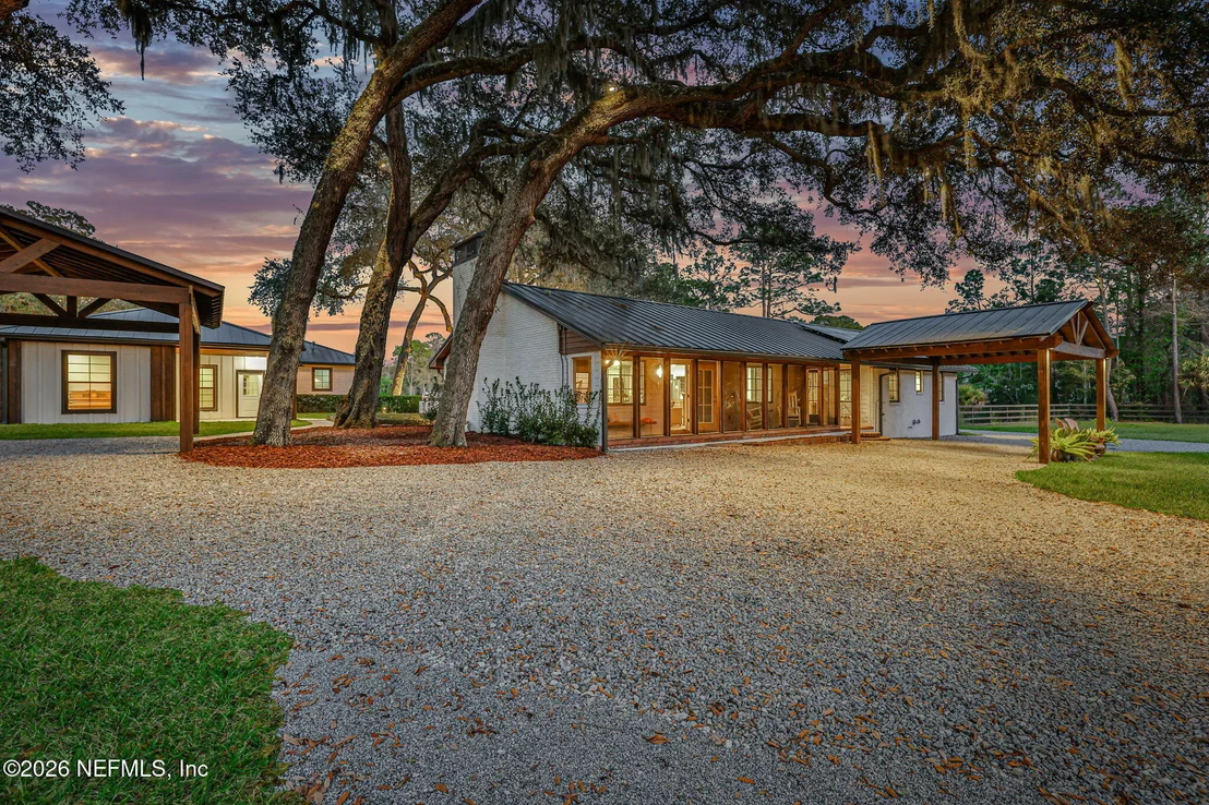 Photo of 532 MOONSHINE Drive