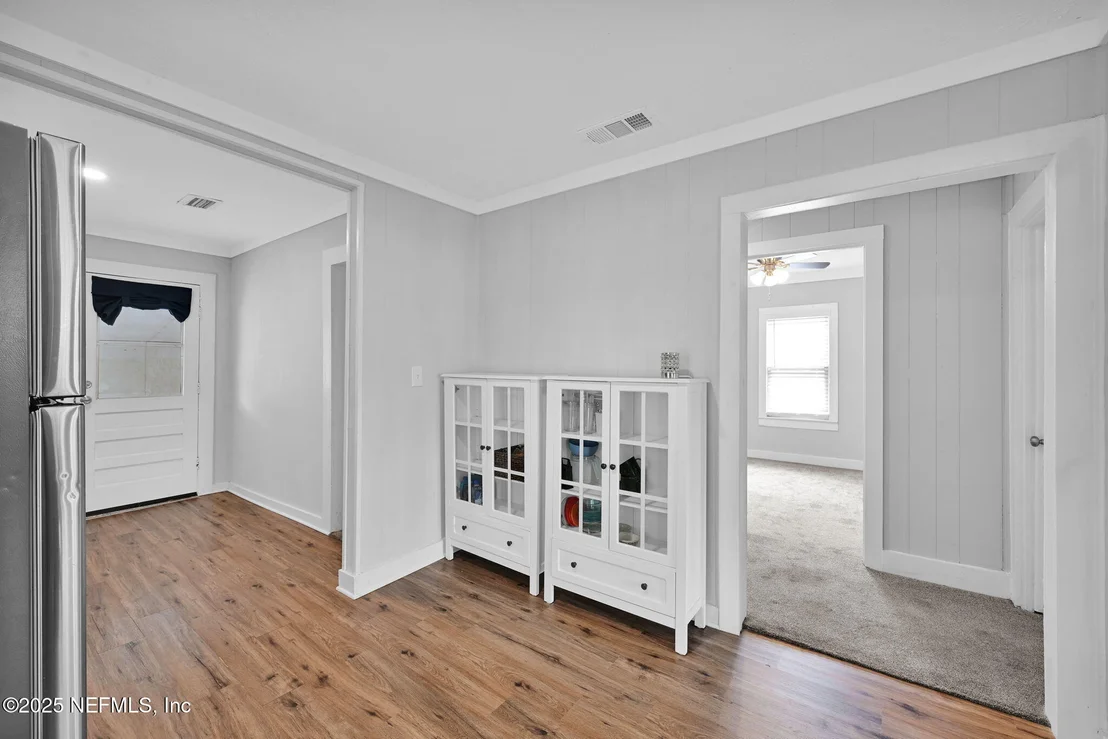 Photo of 430 CENTER Street