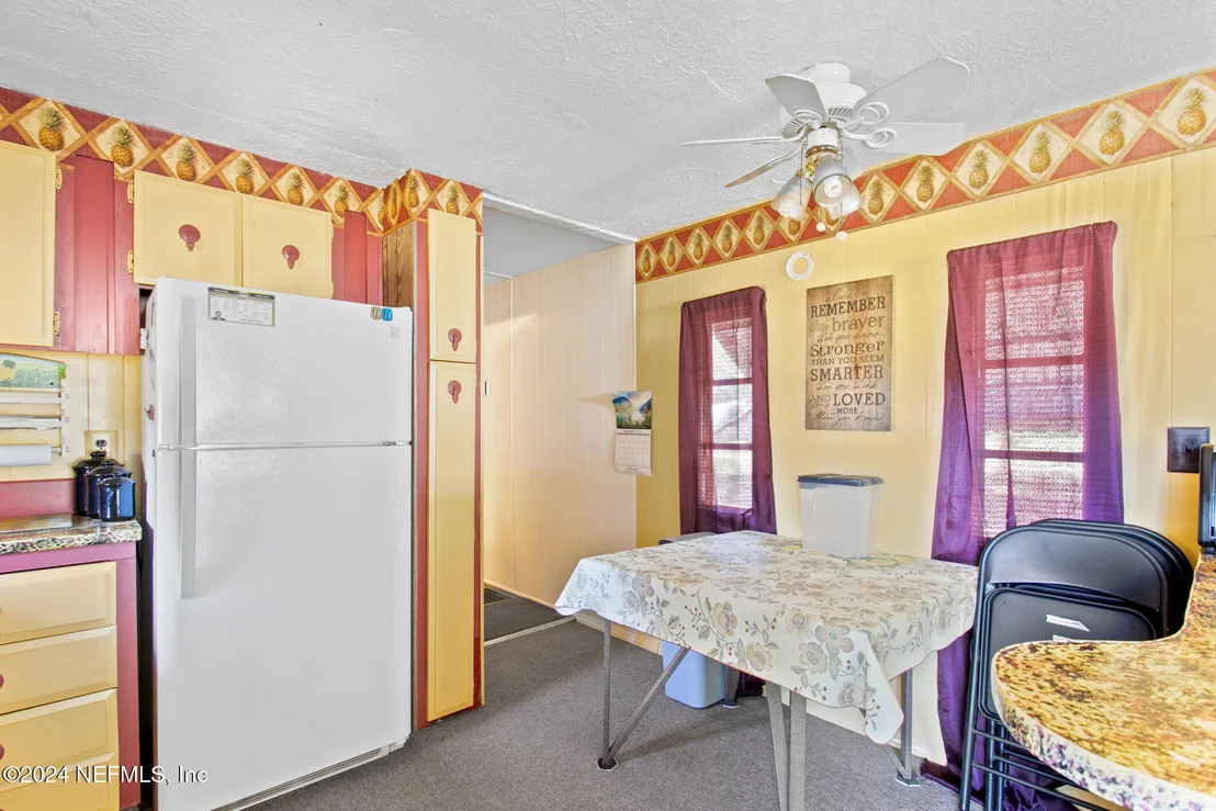 Photo of 203 ALGONQUIN Street