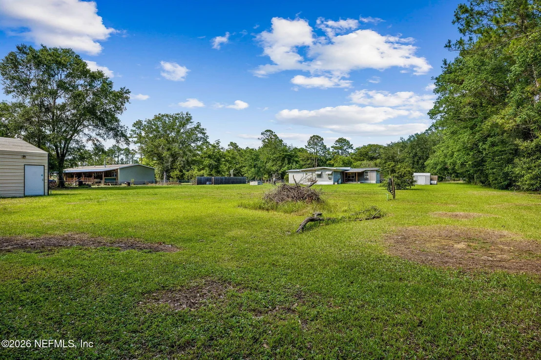 Photo of 15690 SEARS Road