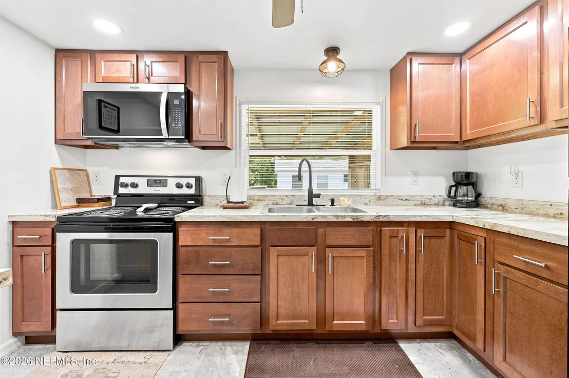 Photo of 113 WATERSIDE Avenue