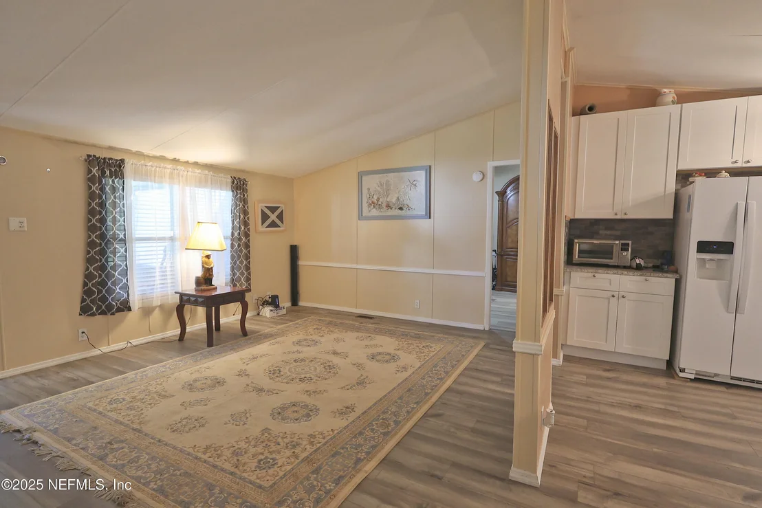 Photo of 138 EDGEWATER Road