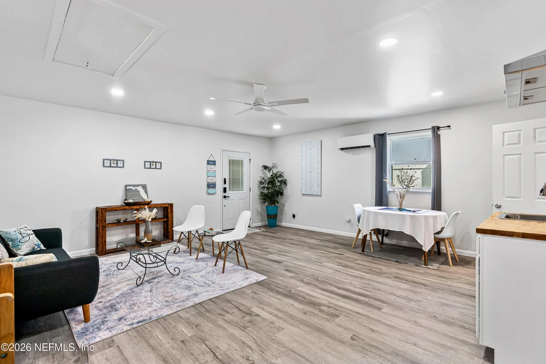 Photo of 457 A1A N