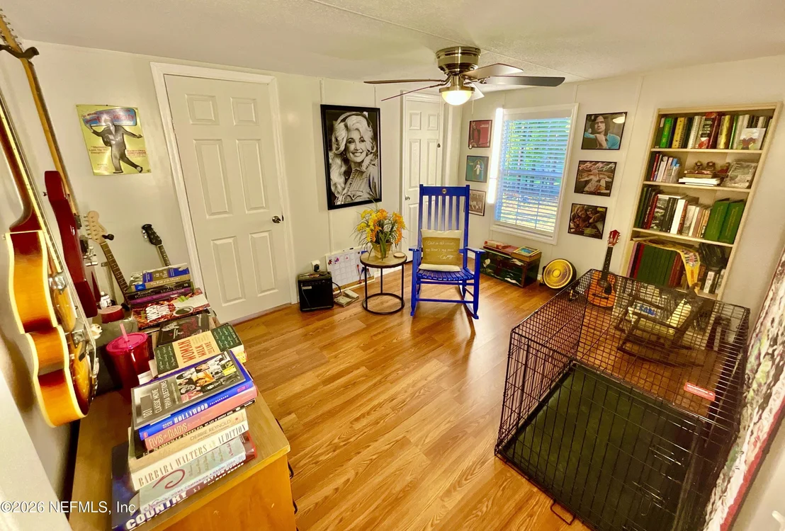 Photo of 129 CRYSTAL LAKE Drive