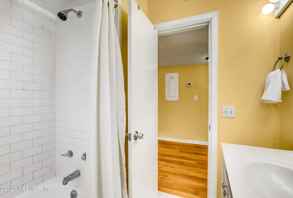 Photo of 4124 TYNDALE Drive