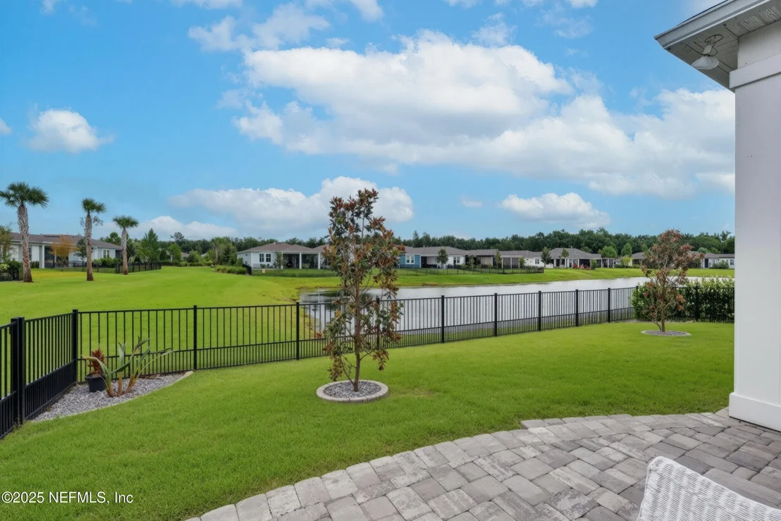 Photo of 243 PINELLAS Way