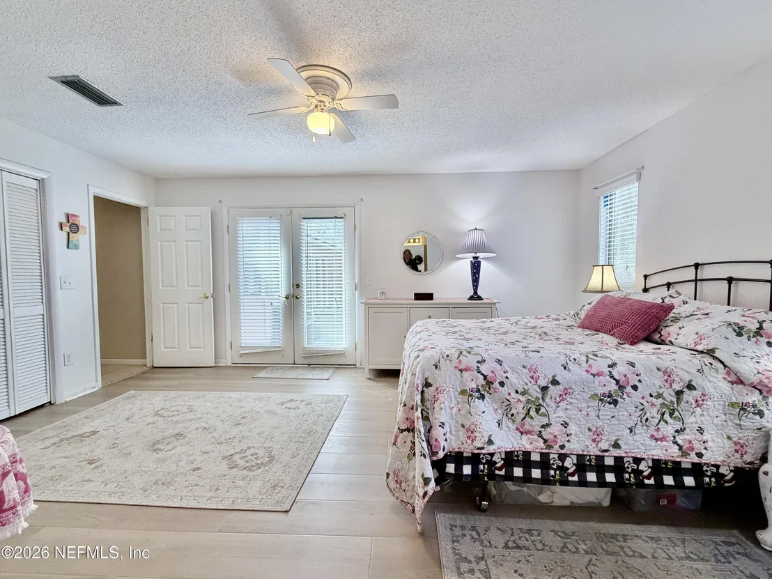 Photo of 2857 BEAUCLERC Road