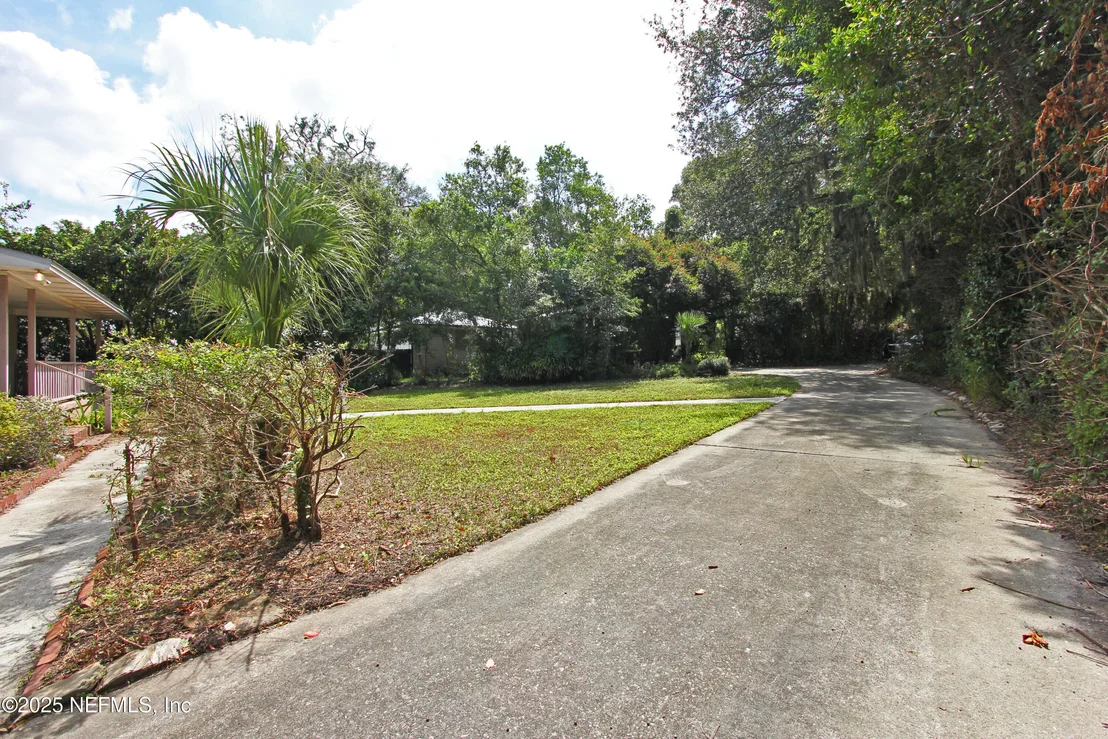 Photo of 4163 TROUT RIVER Boulevard